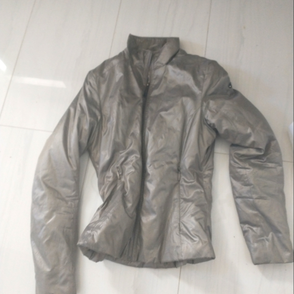 Sexy body hugging fitted Spyder light weight winter jacket